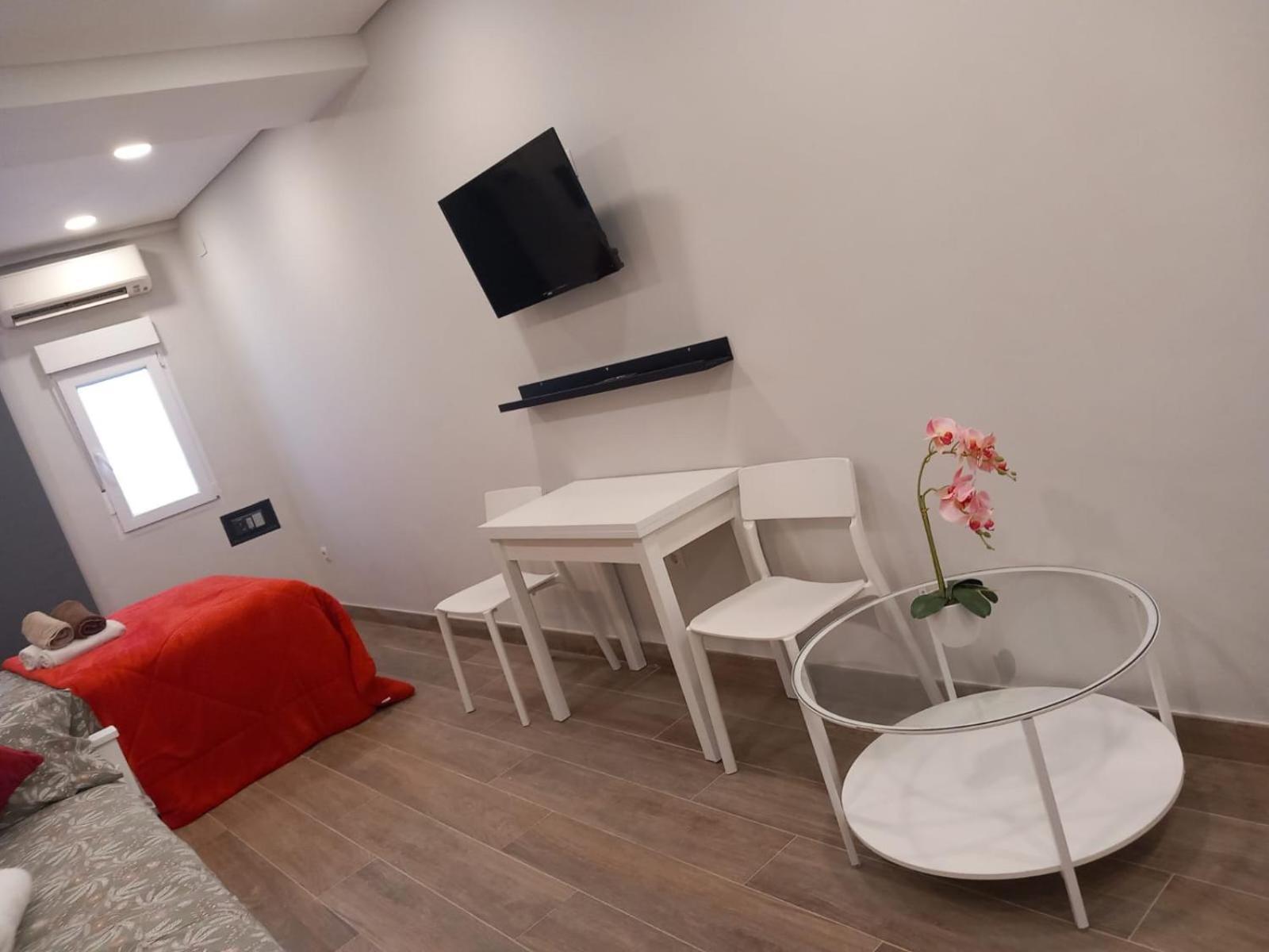 Plaza Pedro Zerolo Apartment Мадрид Екстериор снимка