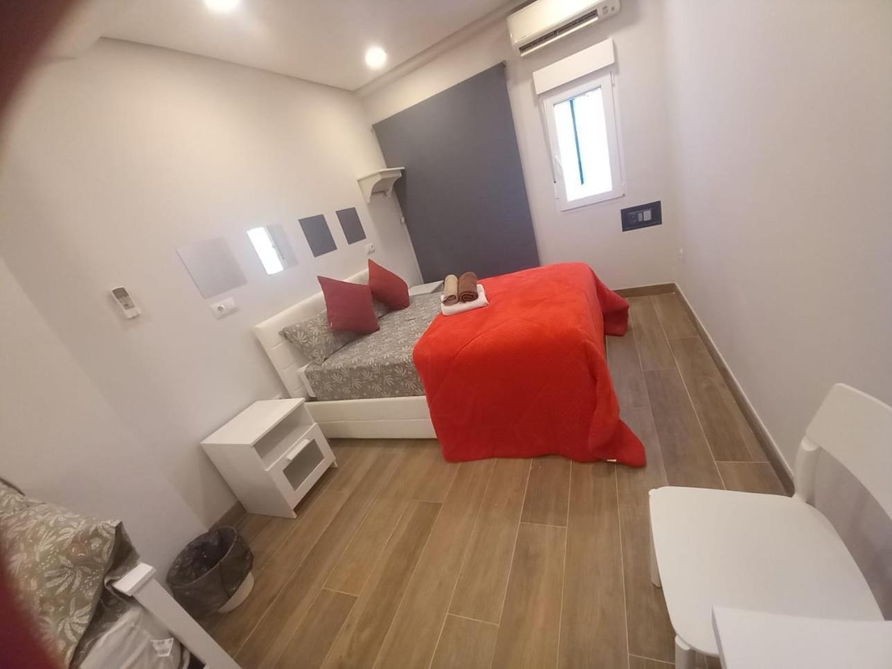 Plaza Pedro Zerolo Apartment Мадрид Екстериор снимка