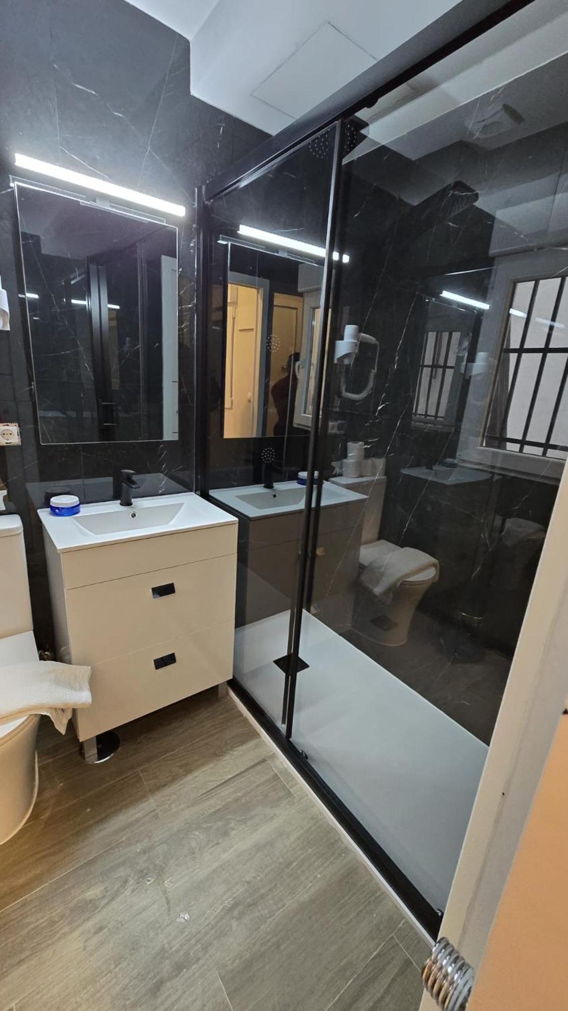 Plaza Pedro Zerolo Apartment Мадрид Екстериор снимка